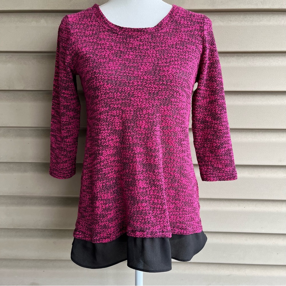 •Hannah• Scoop Neck Layer Look Sweater - Size Medium